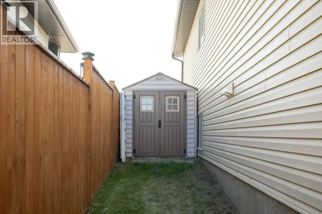 18 Aurora Heights Boulevard