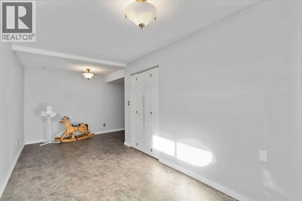 172 Fireweed Crescent