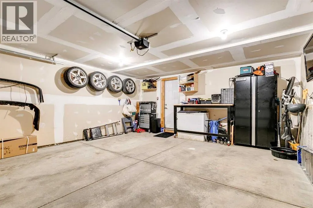 233 Auburn Meadows Drive SE