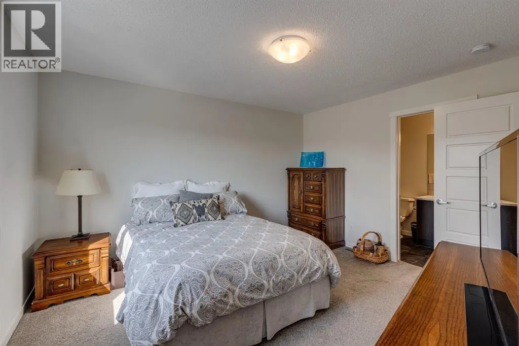 174 Chinook Gate Boulevard SW