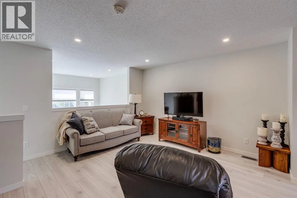 174 Chinook Gate Boulevard SW