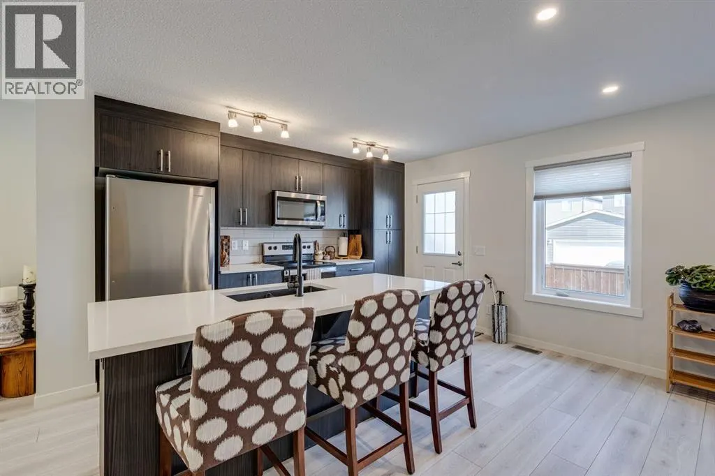 174 Chinook Gate Boulevard SW