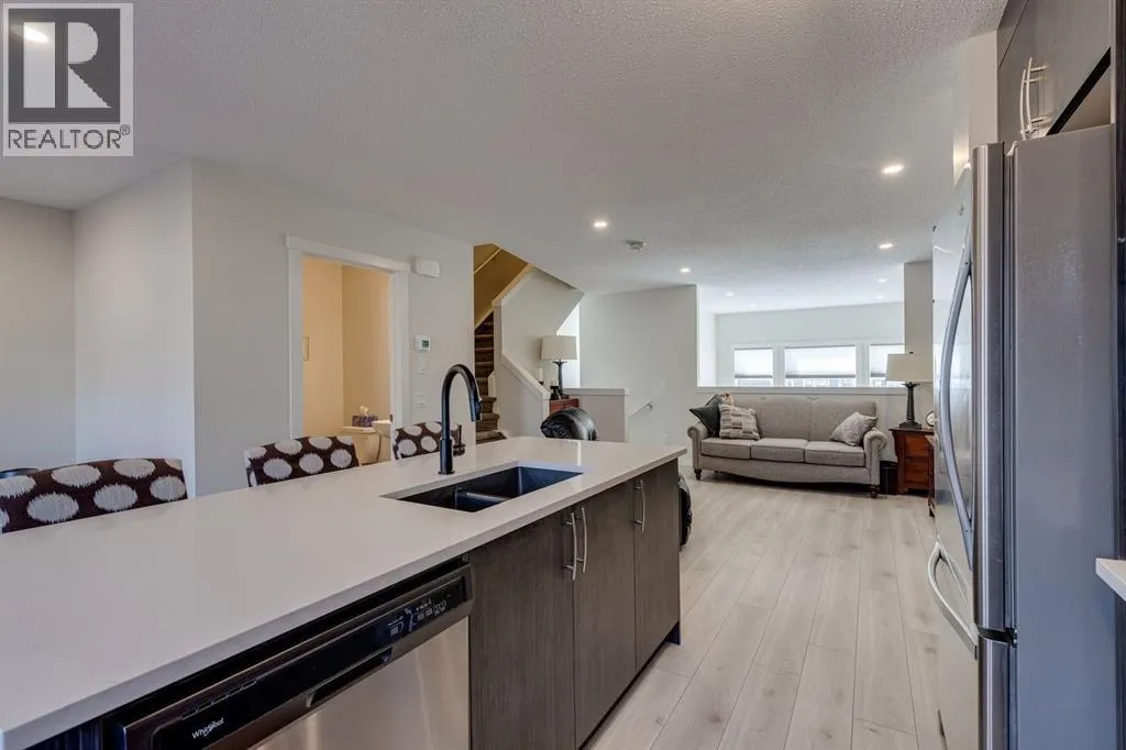 174 Chinook Gate Boulevard SW