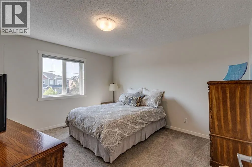 174 Chinook Gate Boulevard SW