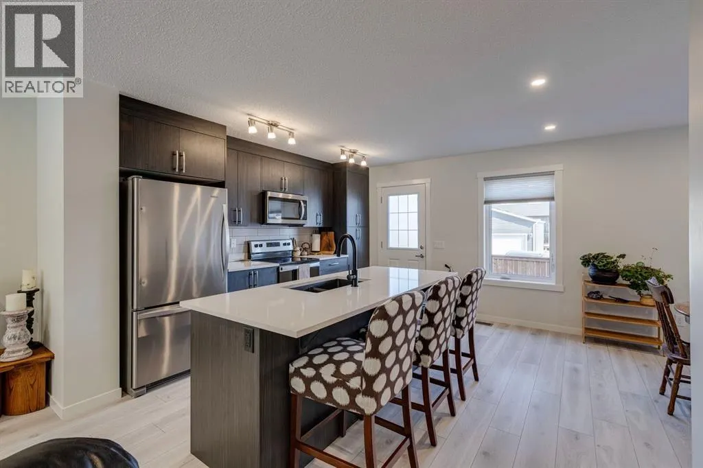 174 Chinook Gate Boulevard SW