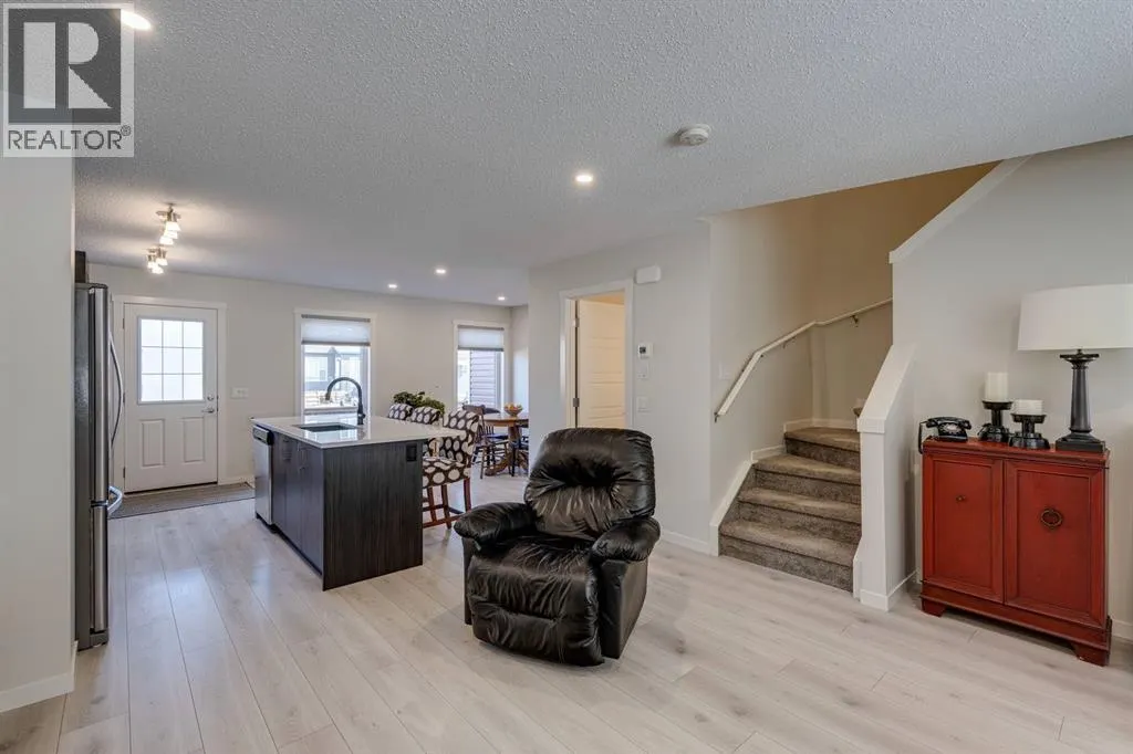 174 Chinook Gate Boulevard SW