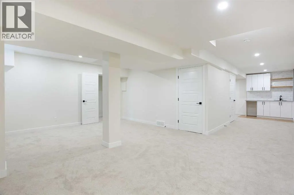 24 Hawkwood Crescent NW