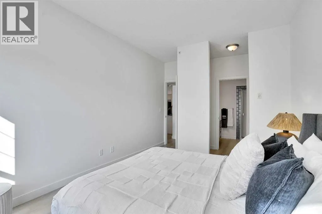 3305, 11811 Lake Fraser Drive SE