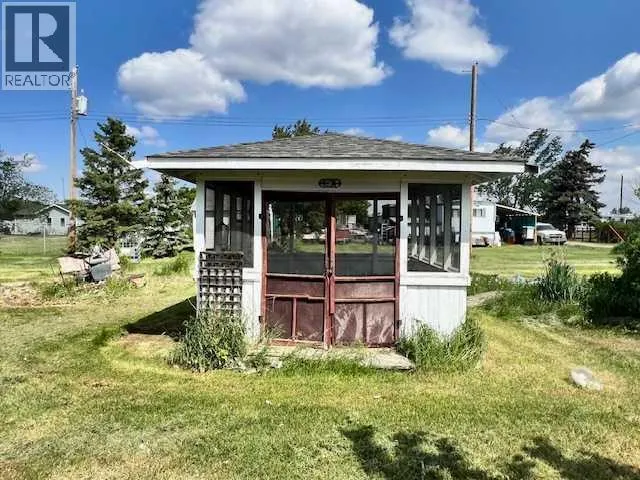 6 1 Avenue