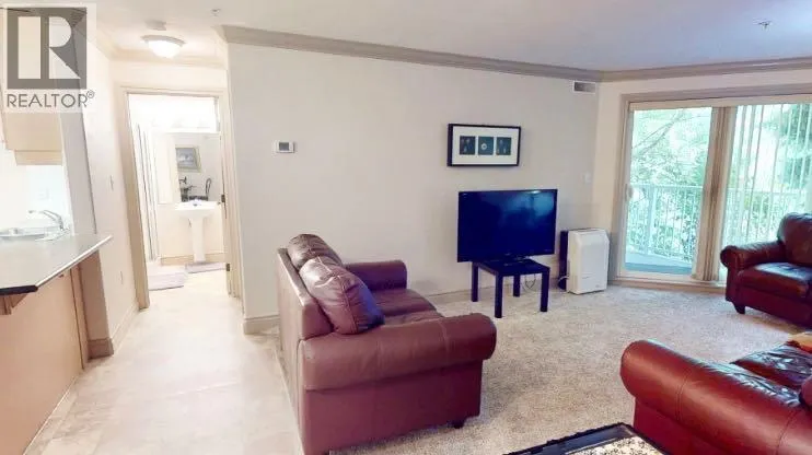 2103, 38 Riedel Street
