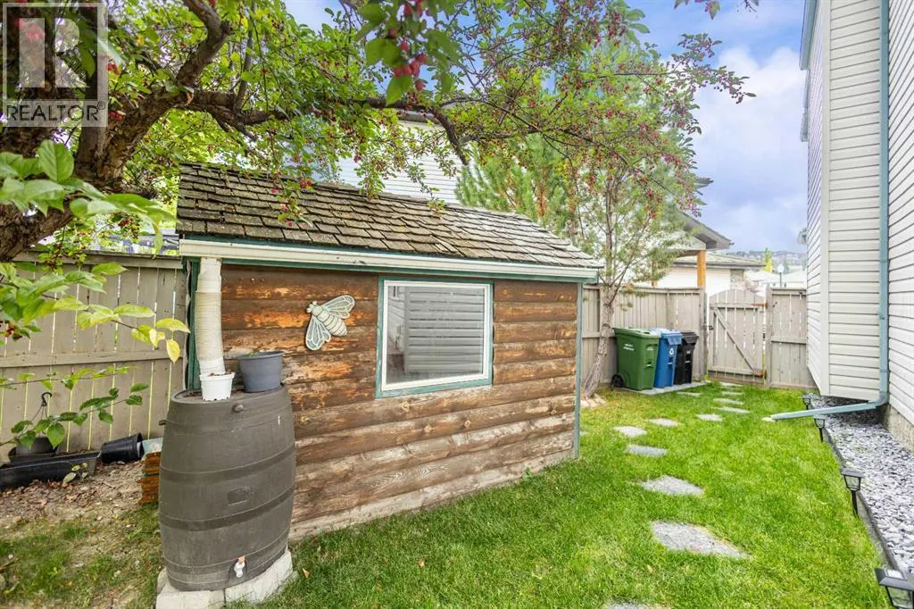 331 Springbank Place SW