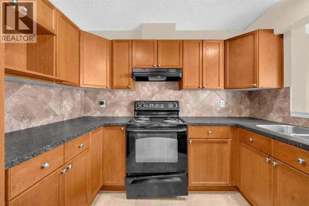 5 Saddlebrook Common NE