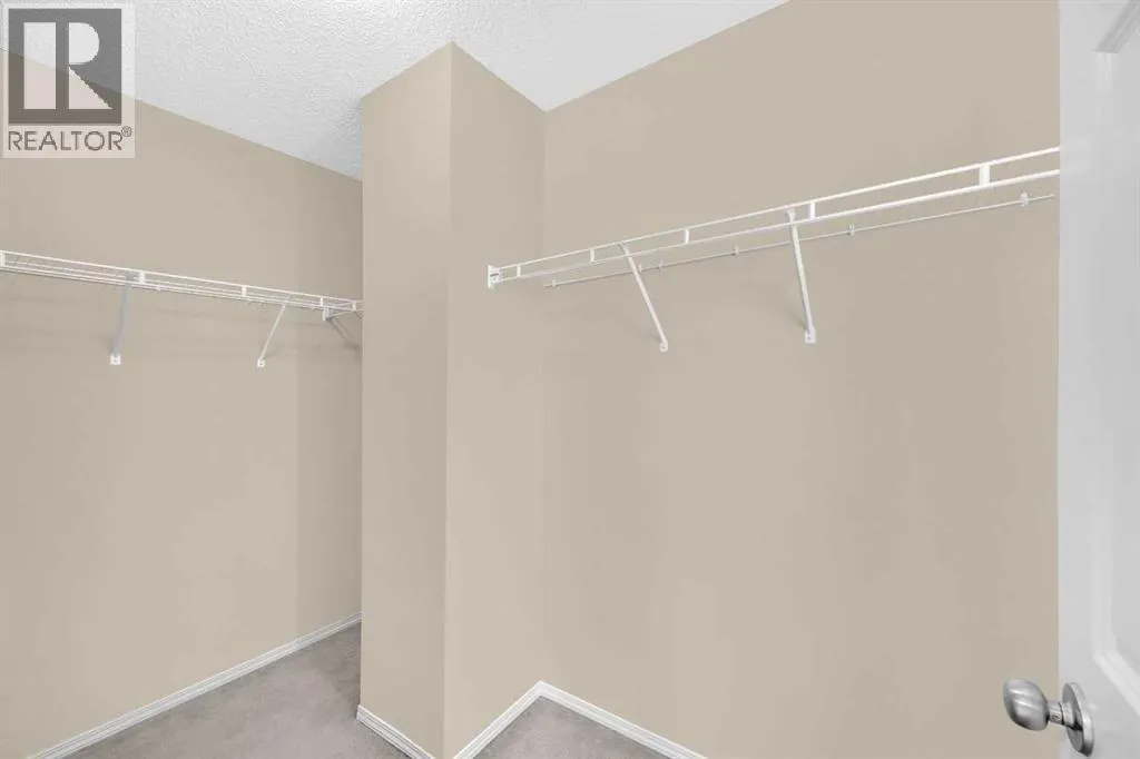 5 Saddlebrook Common NE