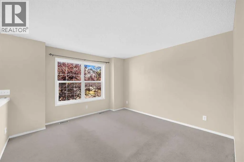 5 Saddlebrook Common NE