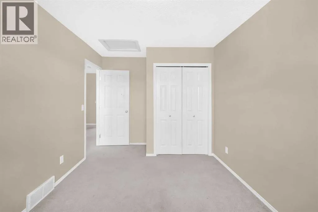 5 Saddlebrook Common NE