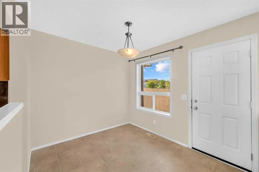 5 Saddlebrook Common NE