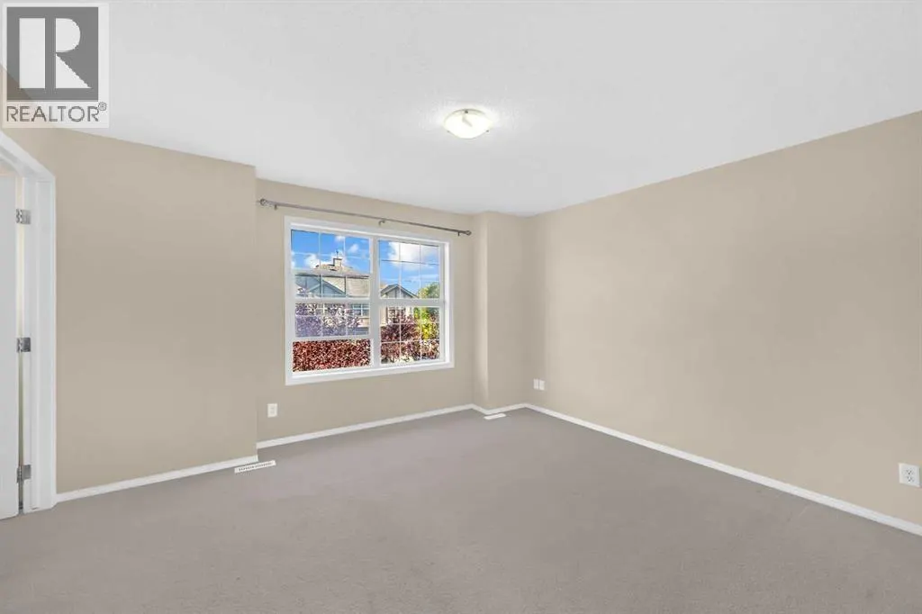 5 Saddlebrook Common NE