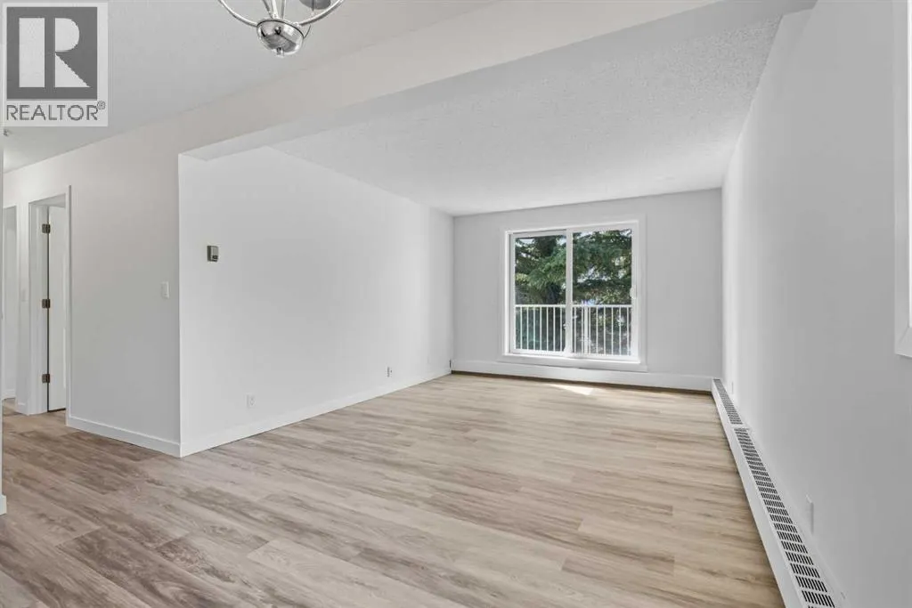 302A, 5601 Dalton Drive NW