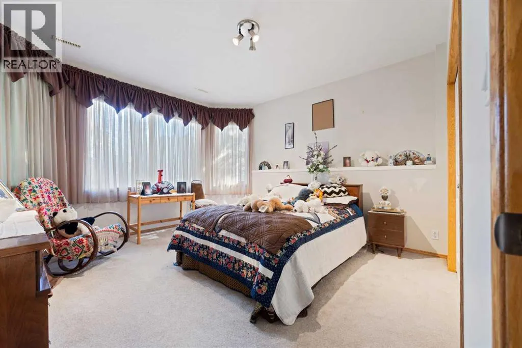 16 Arbour Estates View NW