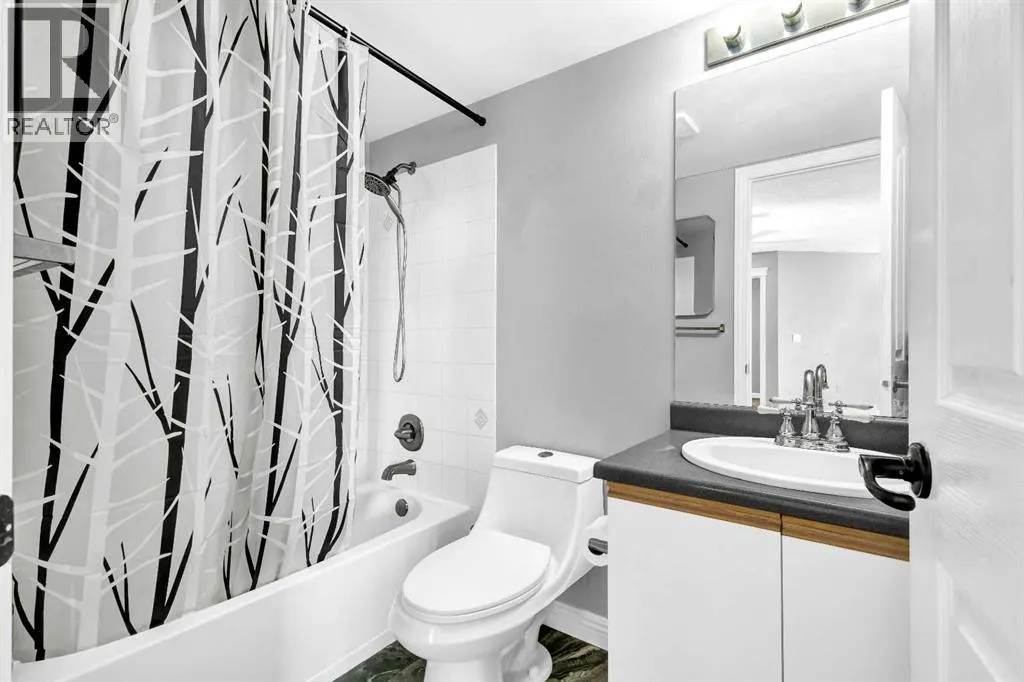 309, 10 Dover Point SE