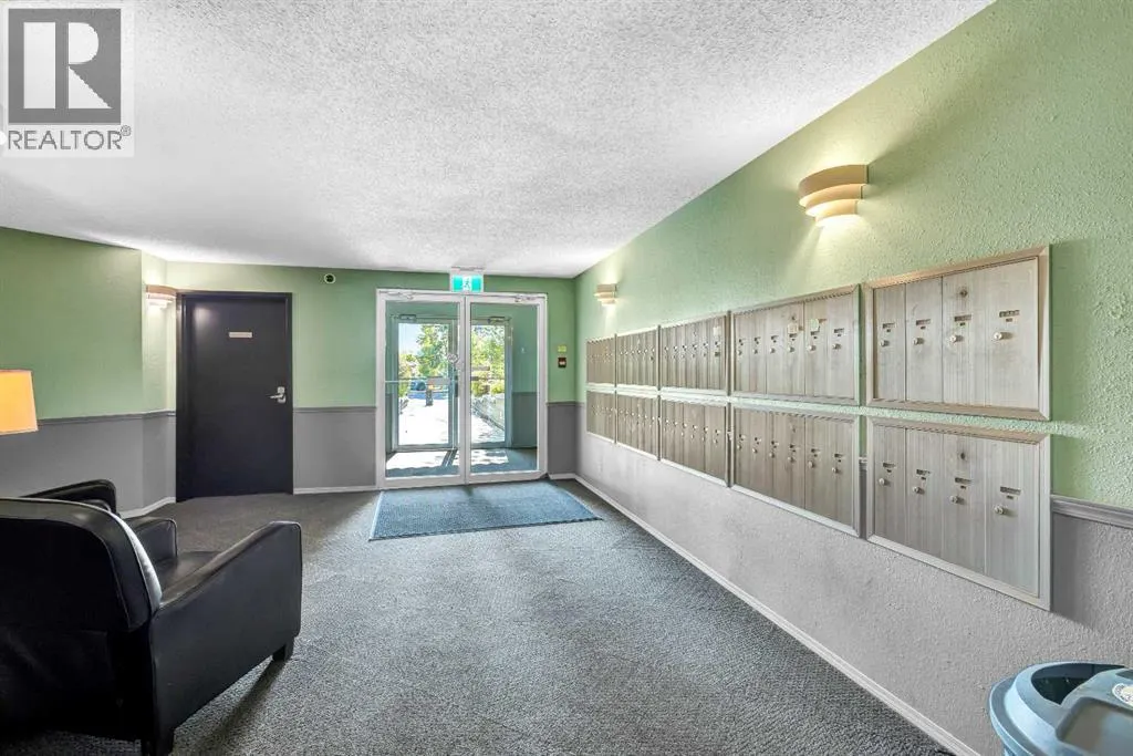 309, 10 Dover Point SE