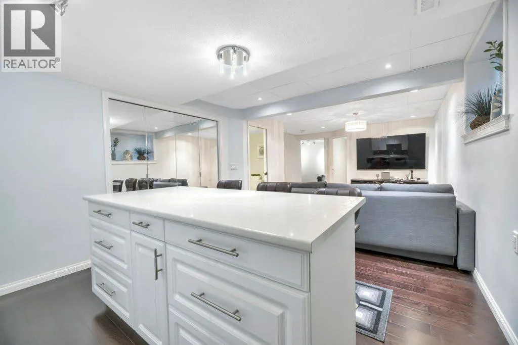 319 SADDLEBROOK  E