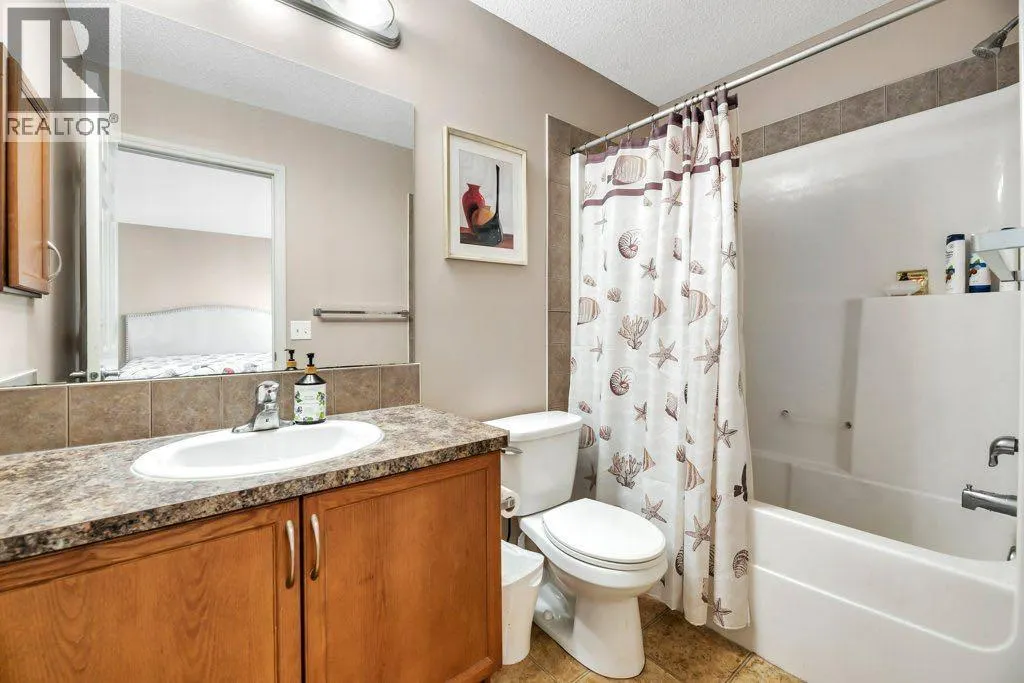 319 SADDLEBROOK  E