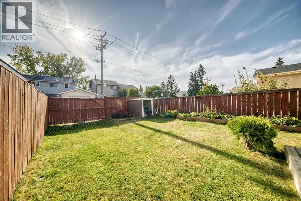 83 Castlebrook Way NE