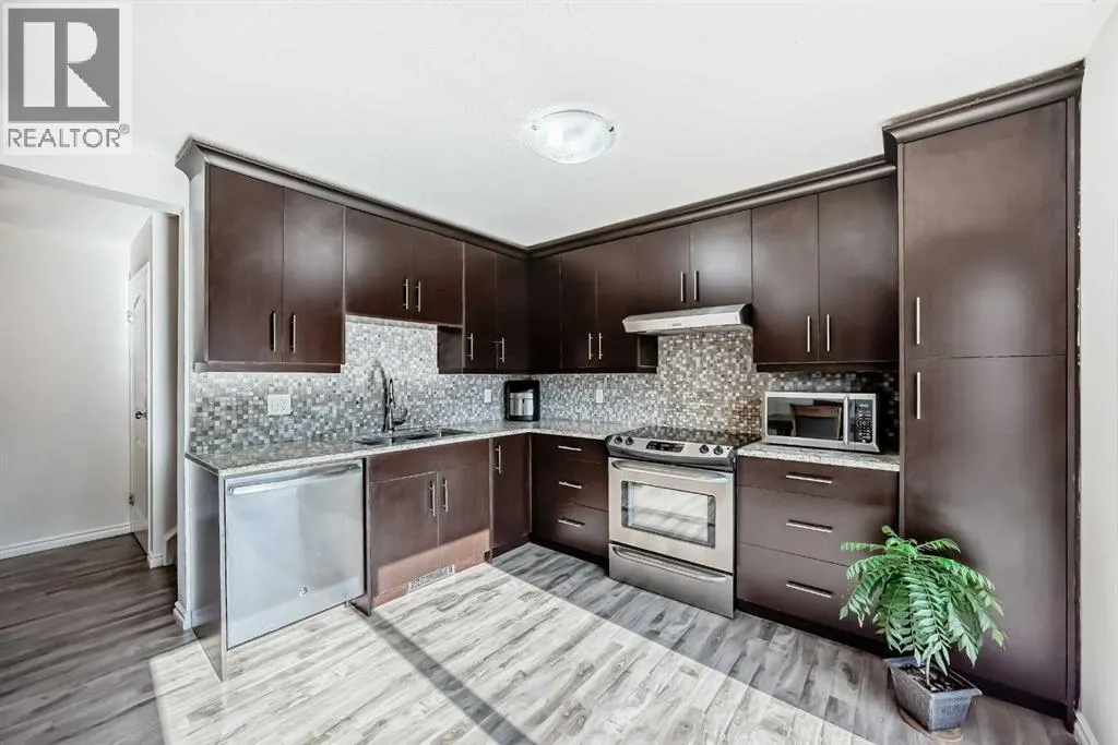 83 Castlebrook Way NE