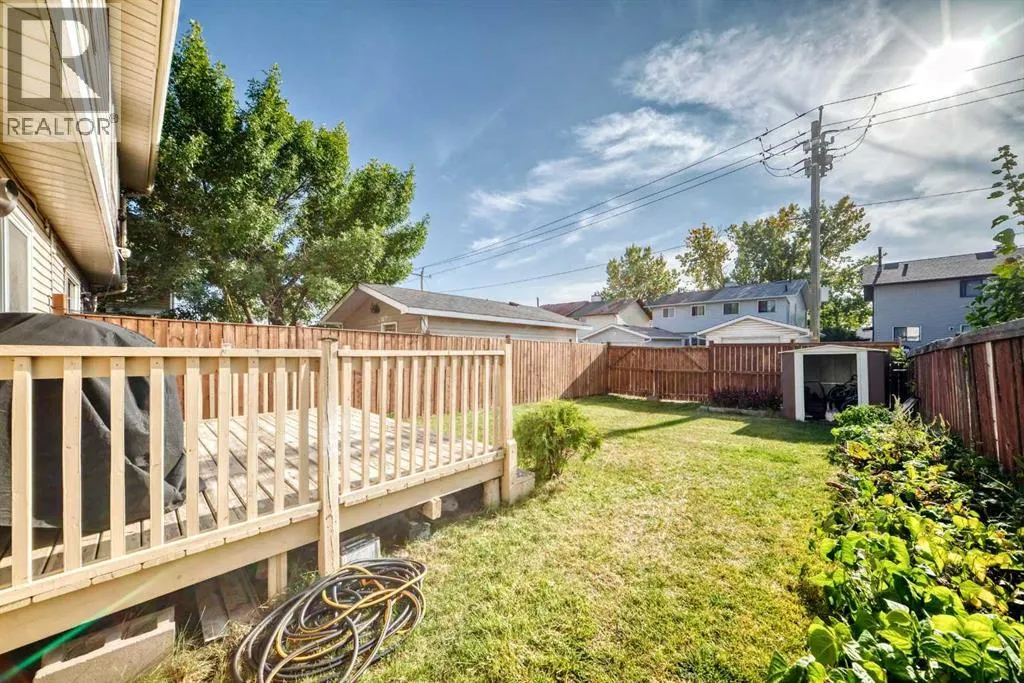83 Castlebrook Way NE
