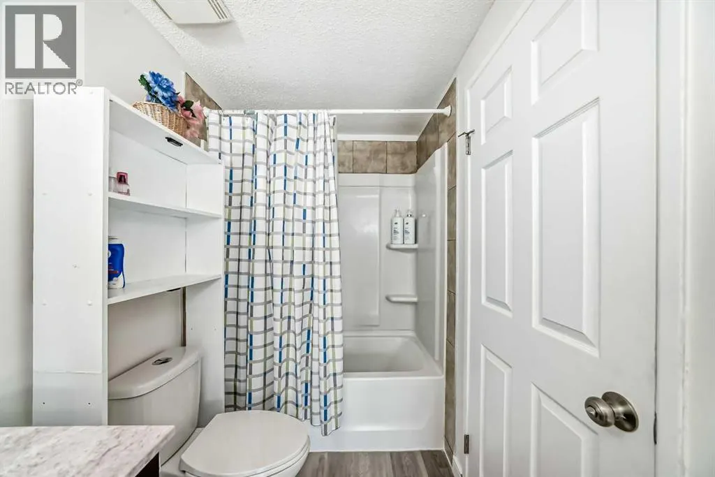 83 Castlebrook Way NE