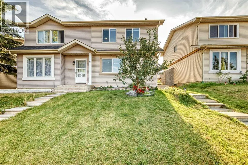 83 Castlebrook Way NE