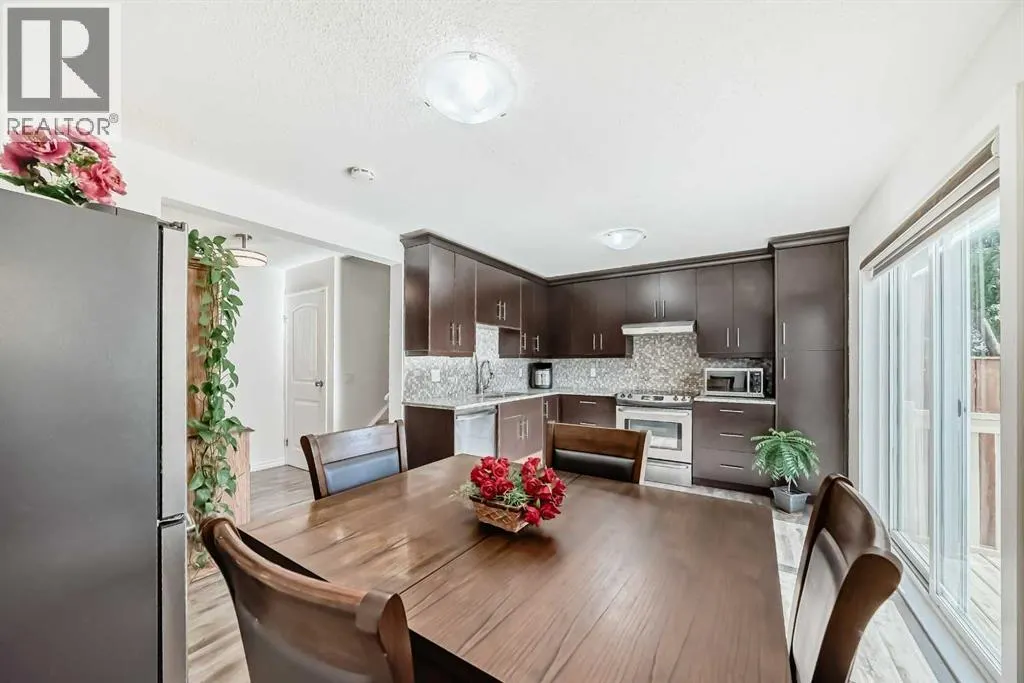 83 Castlebrook Way NE