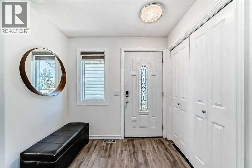 83 Castlebrook Way NE