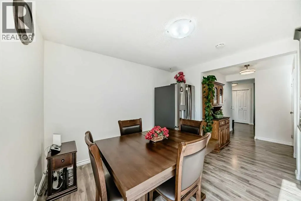 83 Castlebrook Way NE