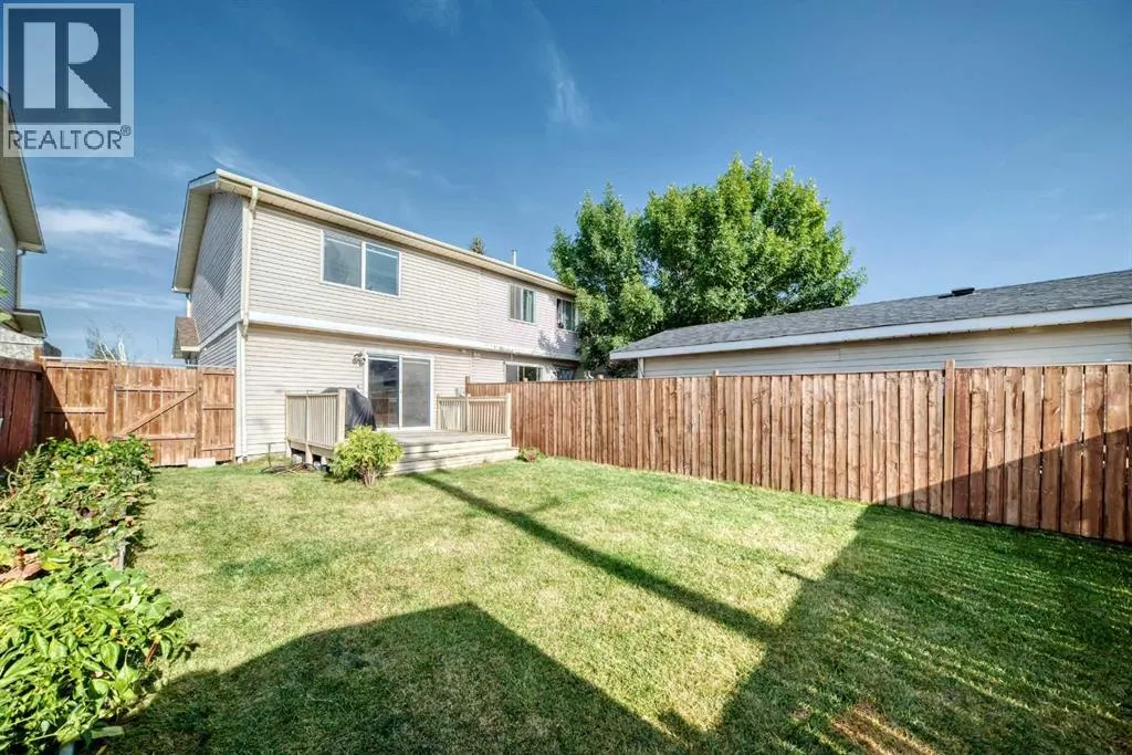 83 Castlebrook Way NE