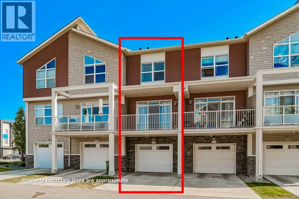 108 Redstone View NE
