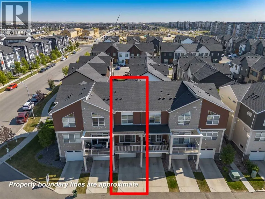 108 Redstone View NE