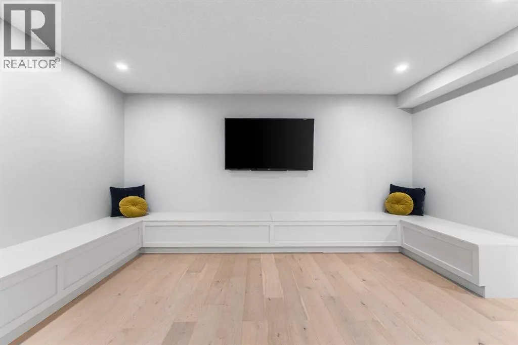 260 West Creek Circle