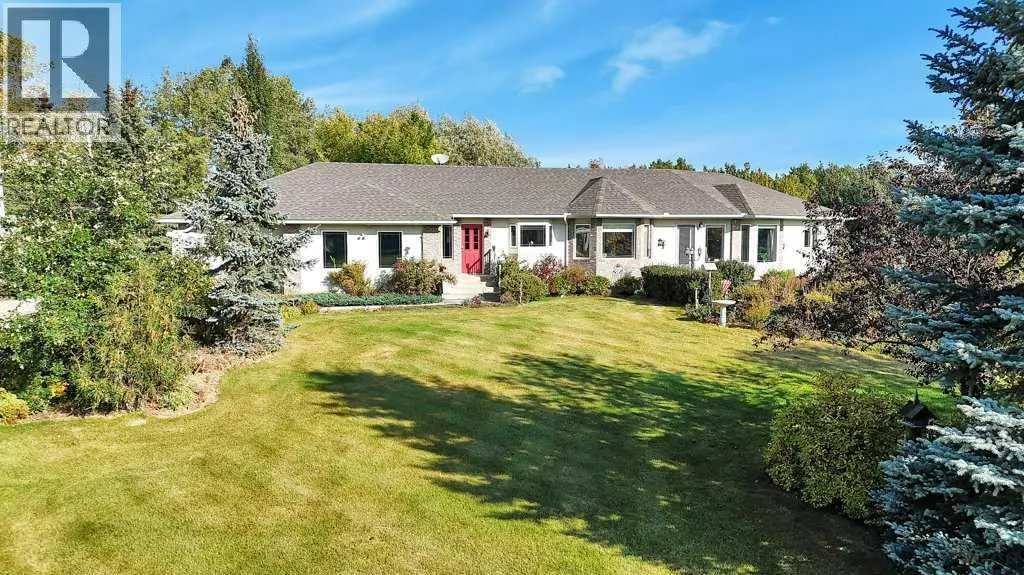 33016 Township Road 424A