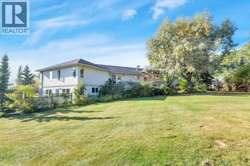 33016 Township Road 424A
