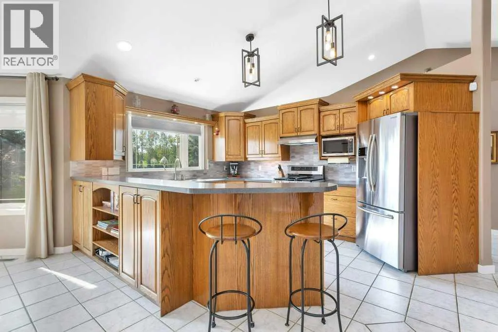 33016 Township Road 424A