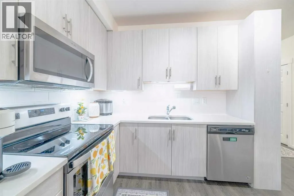 7216, 151 Legacy Main Street SE