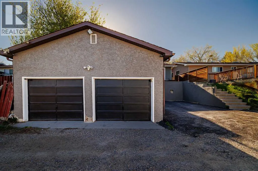 124 Whiteside Crescent NE
