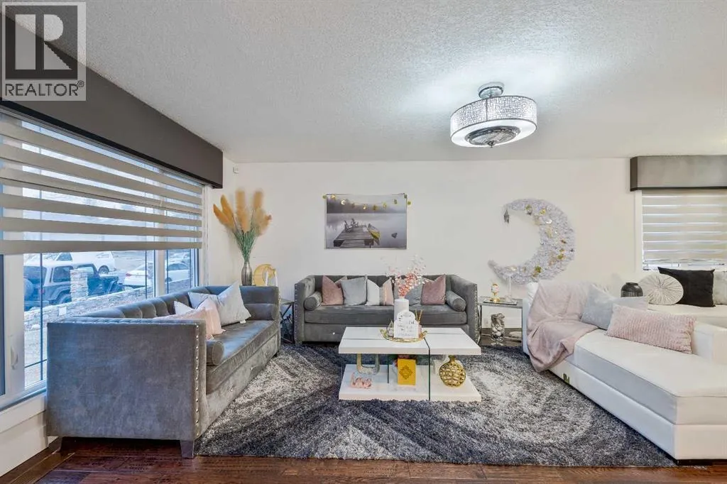 124 Whiteside Crescent NE
