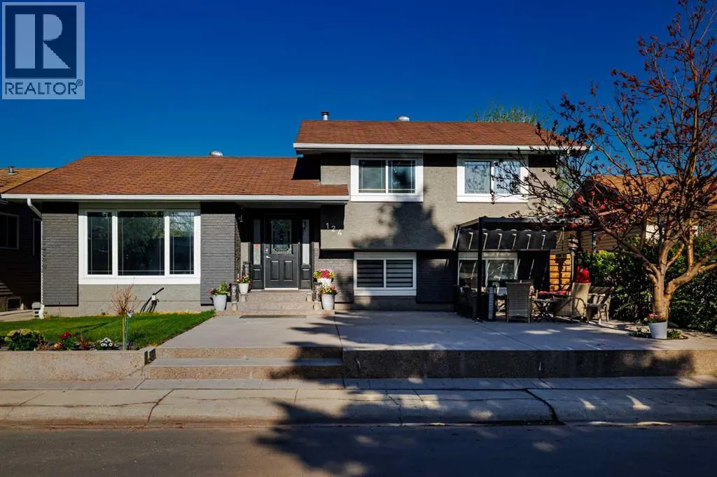 124 Whiteside Crescent NE
