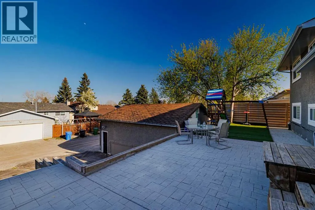 124 Whiteside Crescent NE
