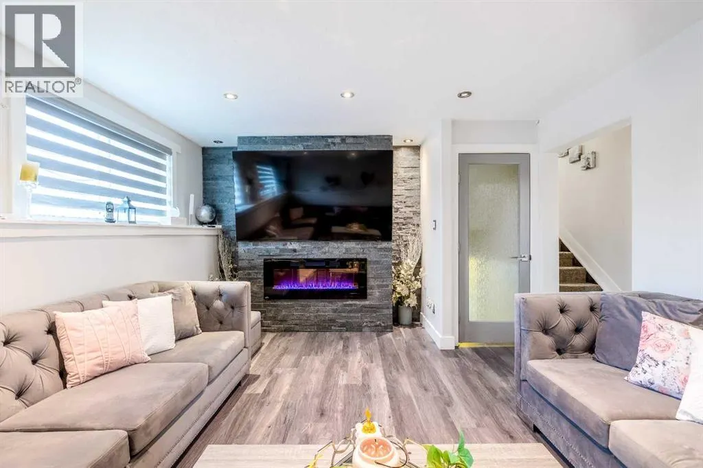 124 Whiteside Crescent NE