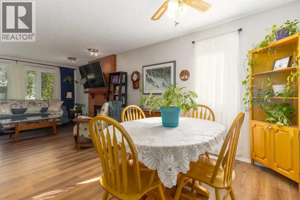 23 Whitlock Close NE