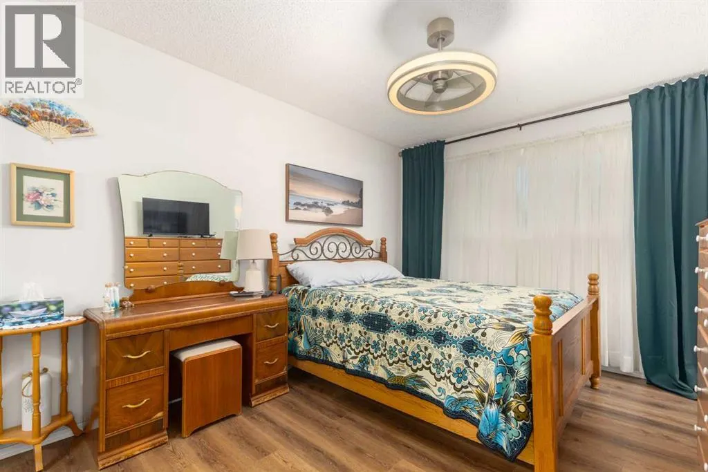 23 Whitlock Close NE